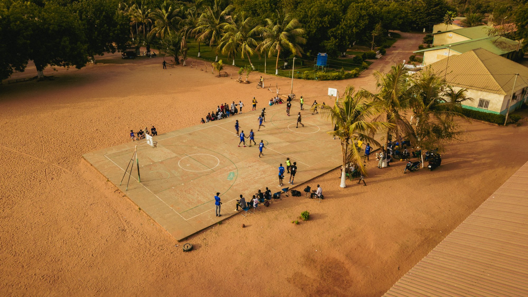 The Rebirth of a Giant — Documentary / One Court